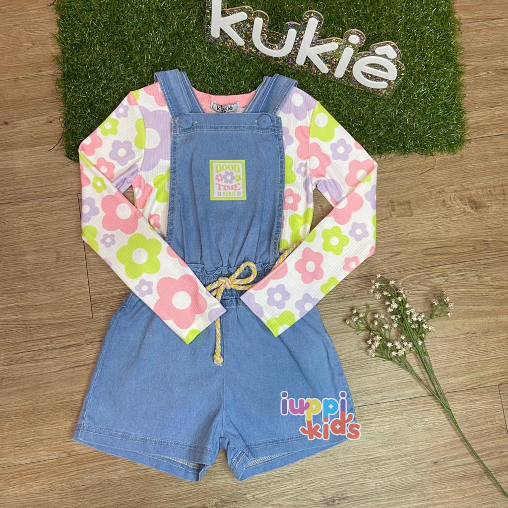 CONJUNTO KUKIE CROPPED FLORAL MANGA LONGA E JARDINEIRA JEANS