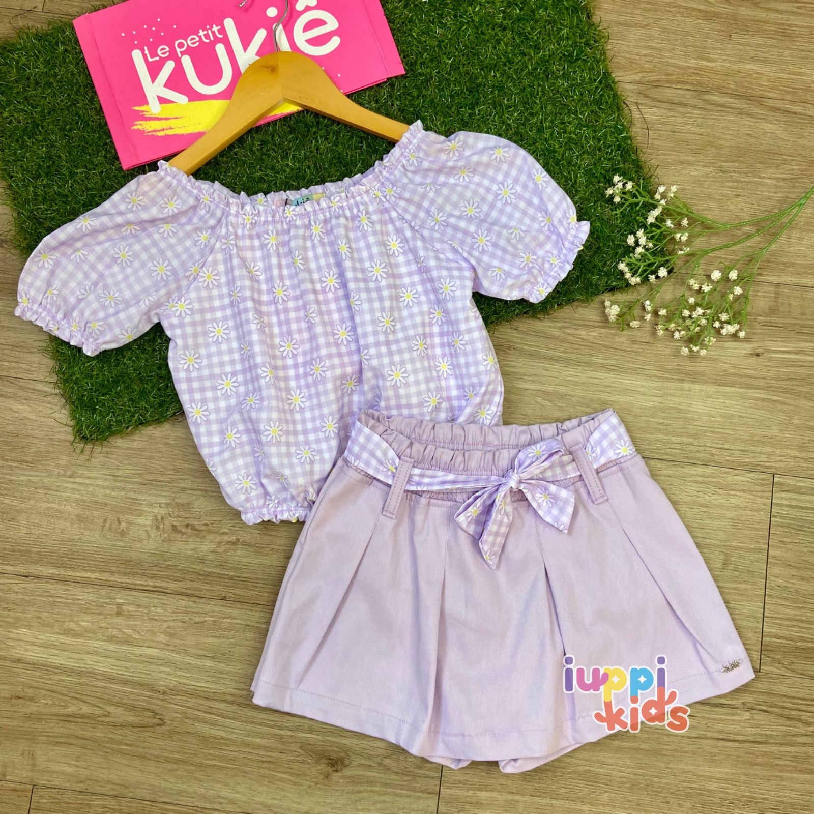 CONJUNTO KUKIE BLUSA E SHORT SAIA MARGARIDAS