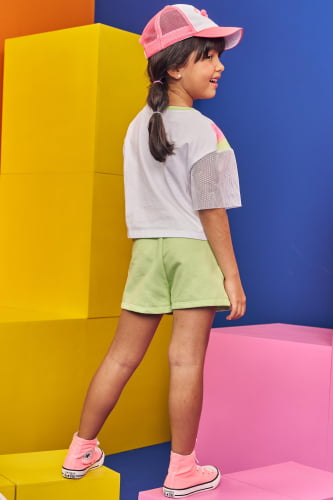 CONJUNTO KUKIE BLUSA E SHORTS RAINBOW