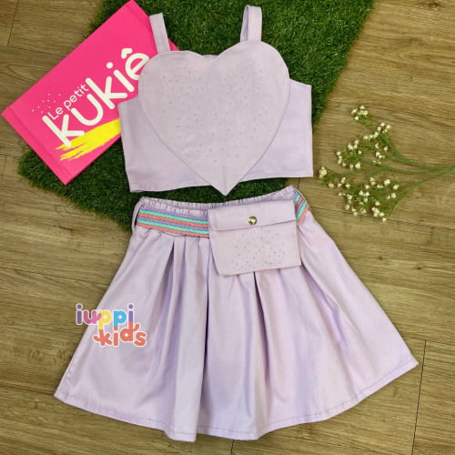 CONJUNTO KUKIE BLUSA CROPPED CORAÇAO E SAIA LILAS